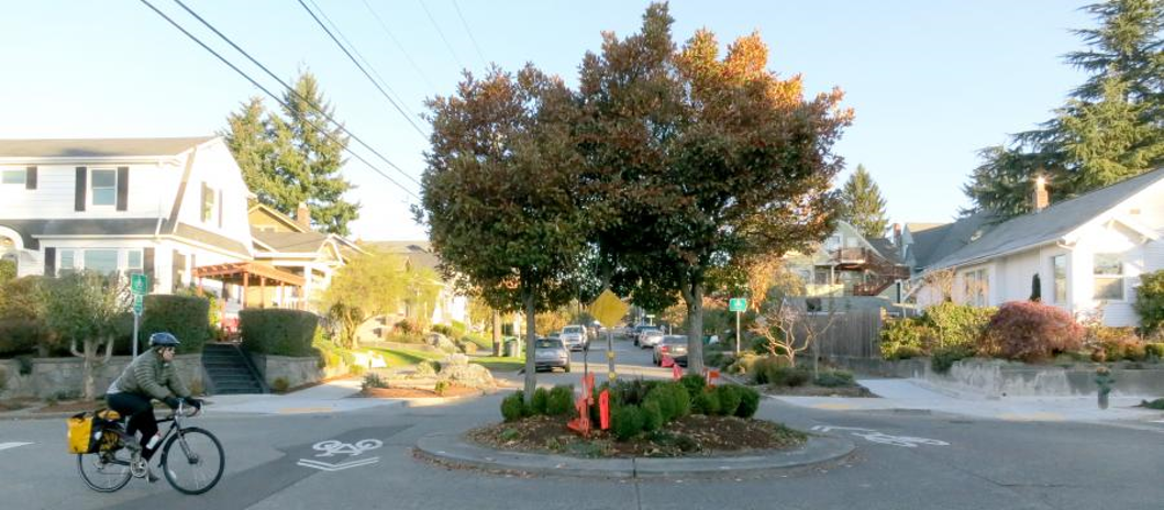Photo of a traffic circle