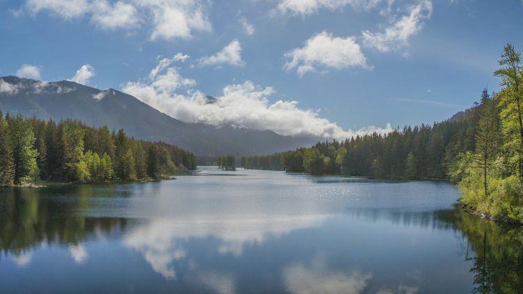 Chester Morse Lake with surrounding forest.