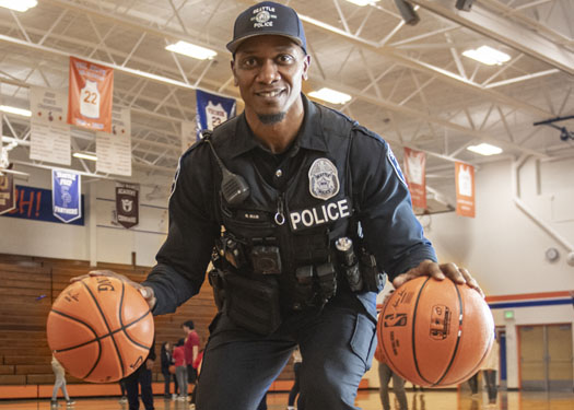 Officer Officer Rosell Ellis