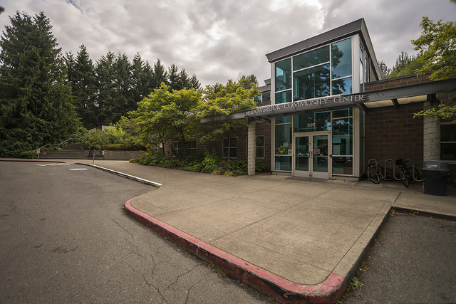 Meadowbrook Community Center outside