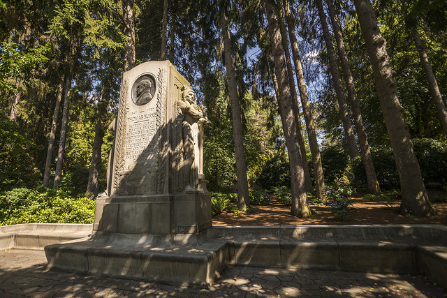 Volunteer Park memorial to Judge Thomas Burke
